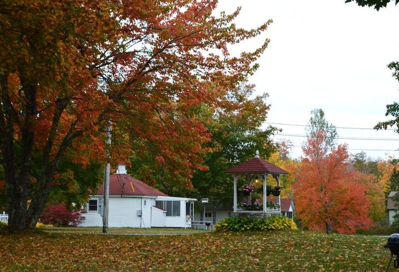 Eden Village Motel & Cottages