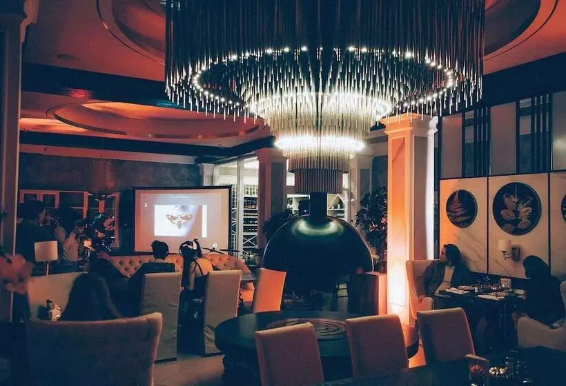 ホテル Golden Horse