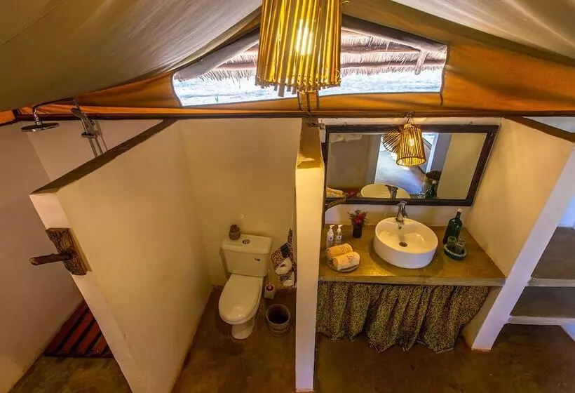هتل Karatu Tented Lodge