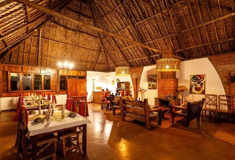 هتل Karatu Tented Lodge