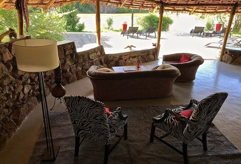 هتل Nyota Mara Lodge