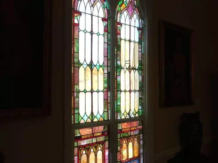 Hotelli The 1927 Lake Lure Inn & Spa