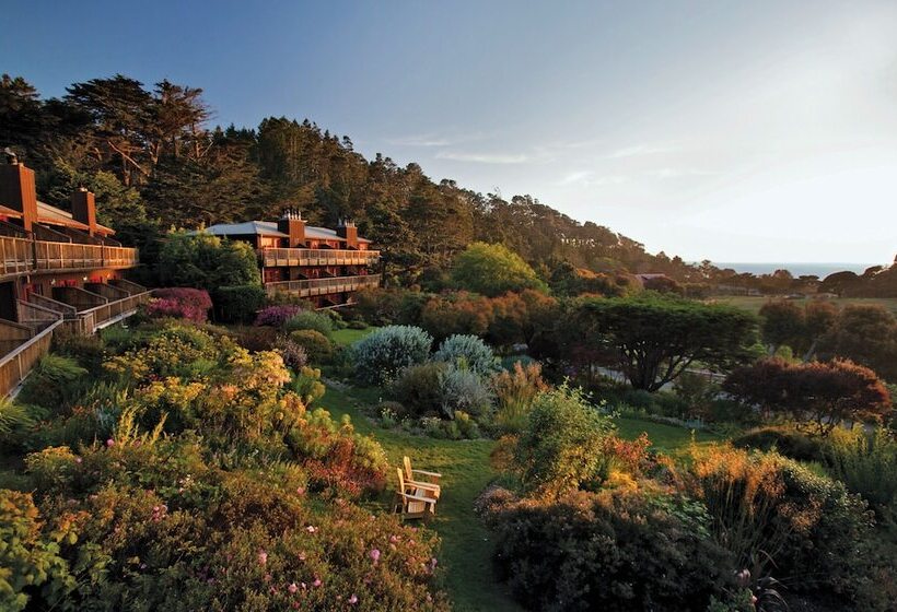 Отель The Stanford Inn By The Sea Eco Resort