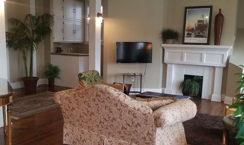 هتل Union Square Guest Quarters