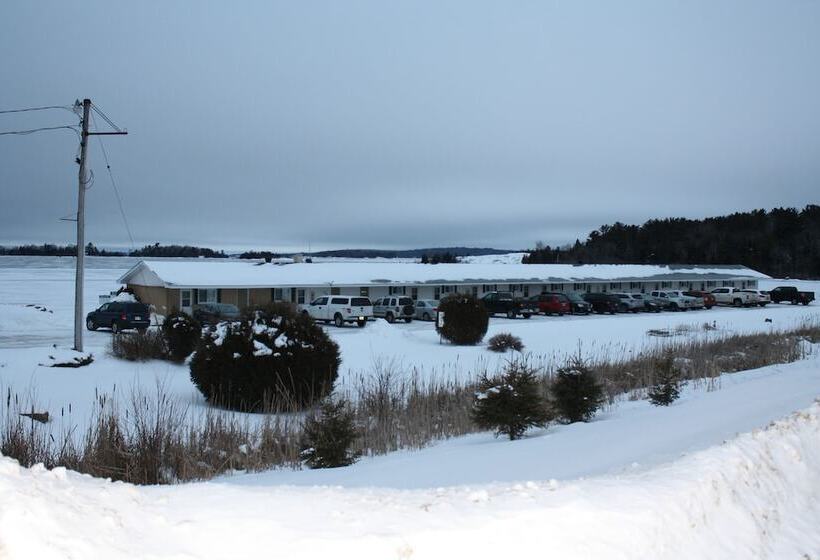 モーテル Carolyn Beach Inn