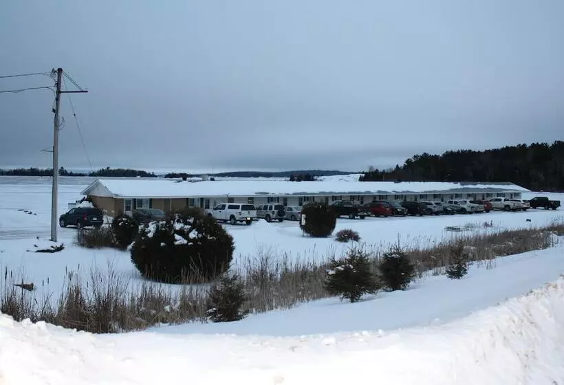 Motelli Carolyn Beach Inn