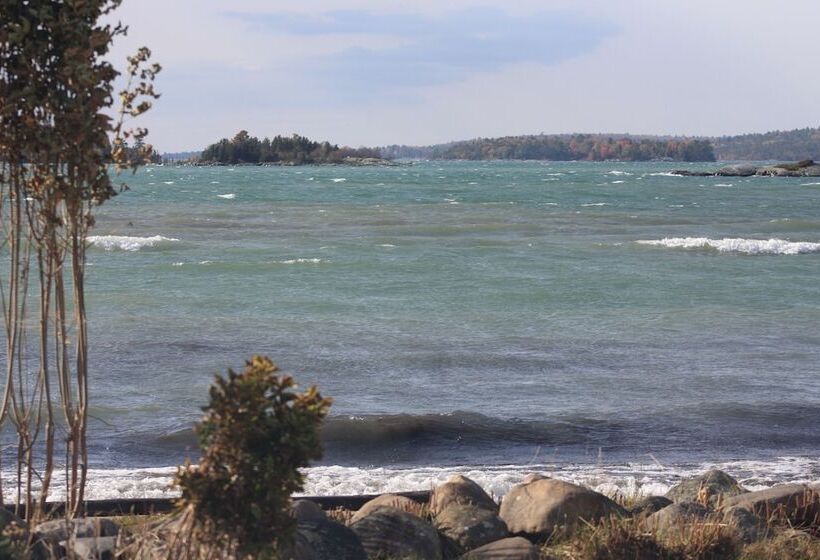 モーテル Carolyn Beach Inn