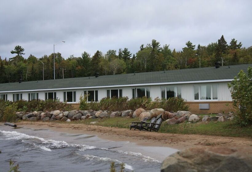 モーテル Carolyn Beach Inn