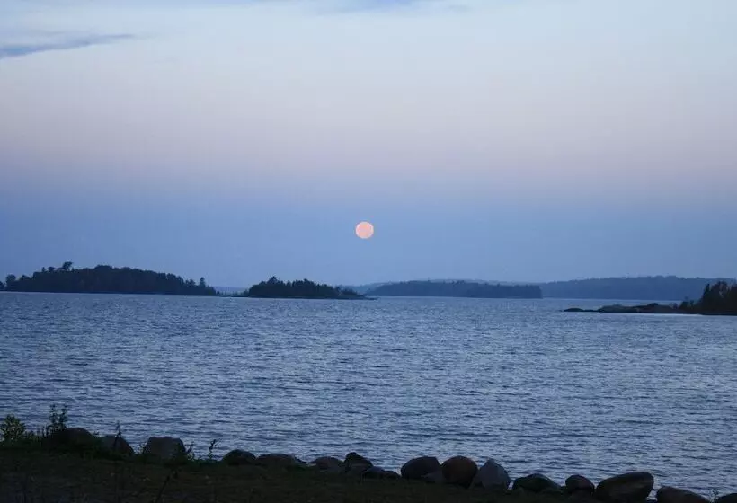 Motelli Carolyn Beach Inn