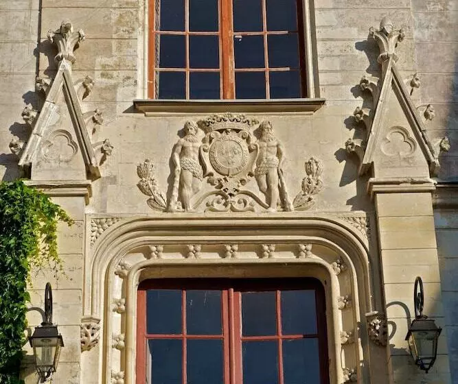 Majatalo Le Château De Reignac