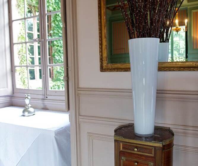 膳宿费 Le Château De Reignac