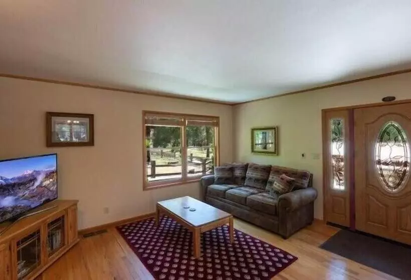 Scenic Wonders Apple Tree Home 3 Br