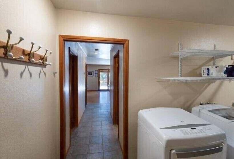 Scenic Wonders Apple Tree Home 3 Br