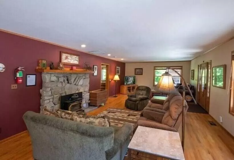 Scenic Wonders Apple Tree Home 3 Br