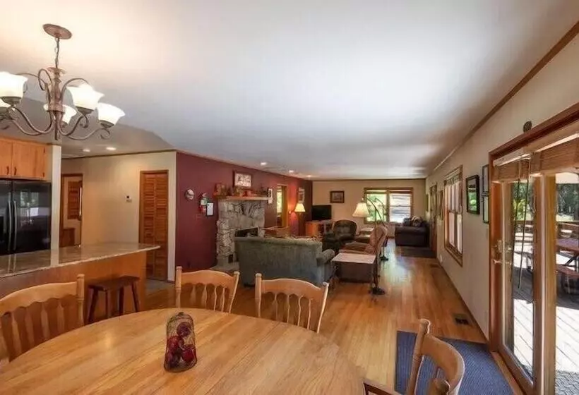 Scenic Wonders Apple Tree Home 3 Br