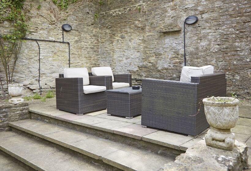 Woolpack Inn By Greene King Inns