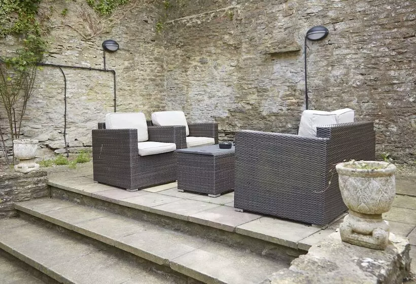 Woolpack Inn By Greene King Inns