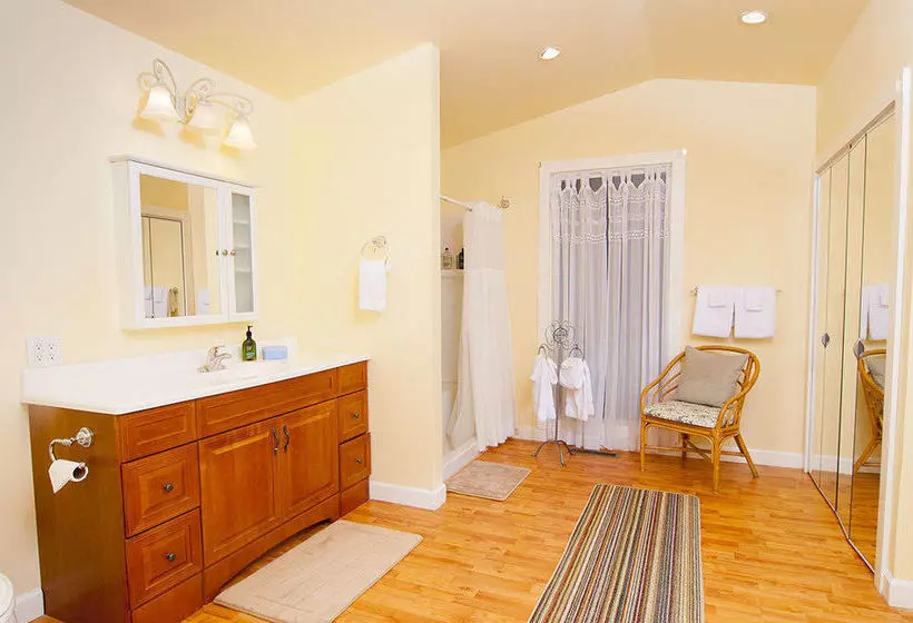 住宿加早餐  Antebellum Inn