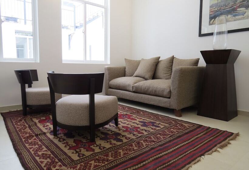 ベッドアンドブレックファースト Chapelton House