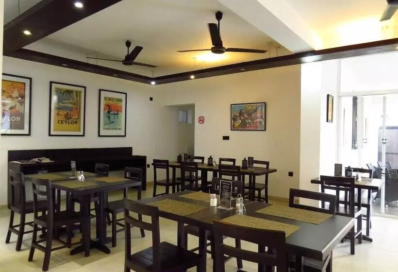 Bed & Breakfast Chapelton House