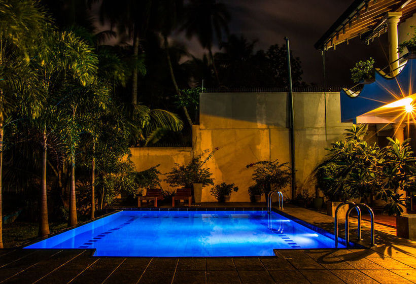 مبيت وإفطار Riverbank Bentota