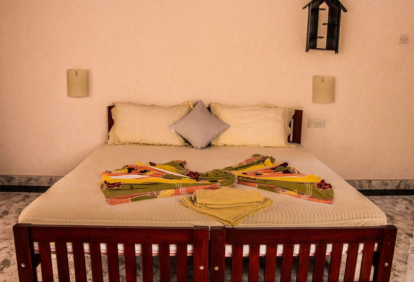 مبيت وإفطار Riverbank Bentota