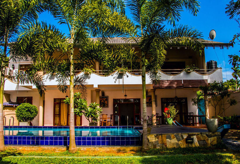 مبيت وإفطار Riverbank Bentota