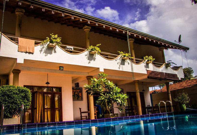 مبيت وإفطار Riverbank Bentota