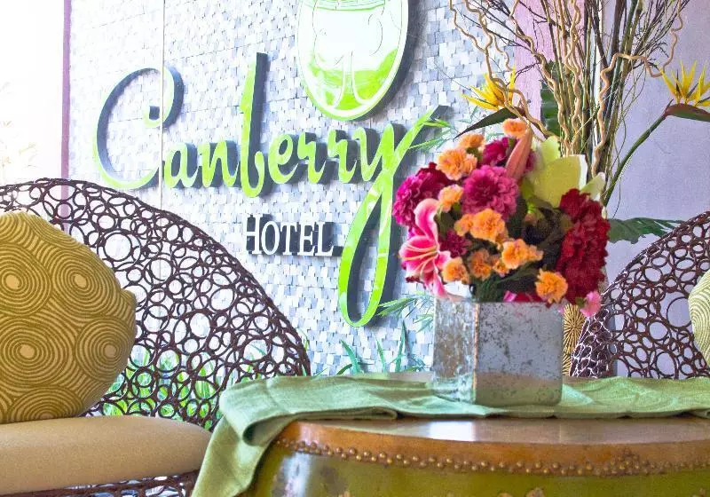 Hotel Canberry
