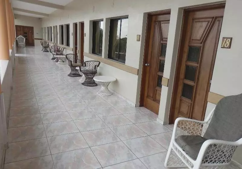 Hotel Garant & Suites