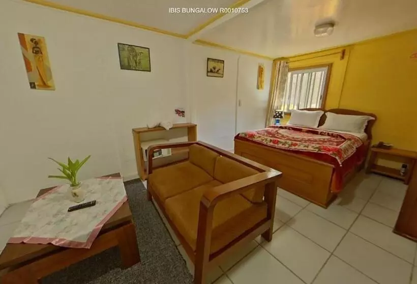 هتل Hôtel Restaurant Gites Kribi