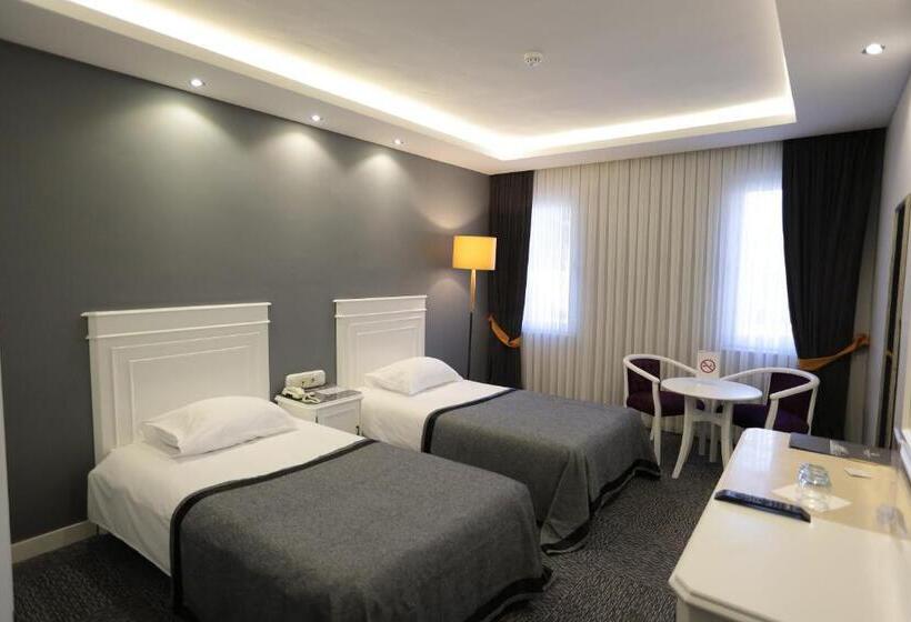 Montania Town Hotel Mudanya