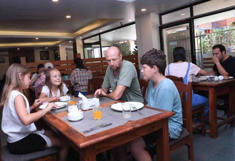 هتل Mums Home, A Classical Comfort