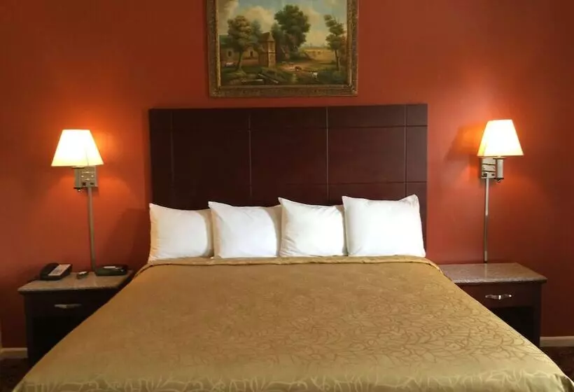 בית מלון כפרי Red Carpet Inn   Bridgeton Vineland