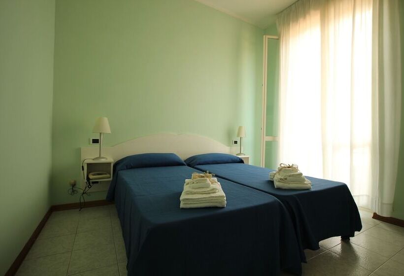 هتل Ristorante Anita