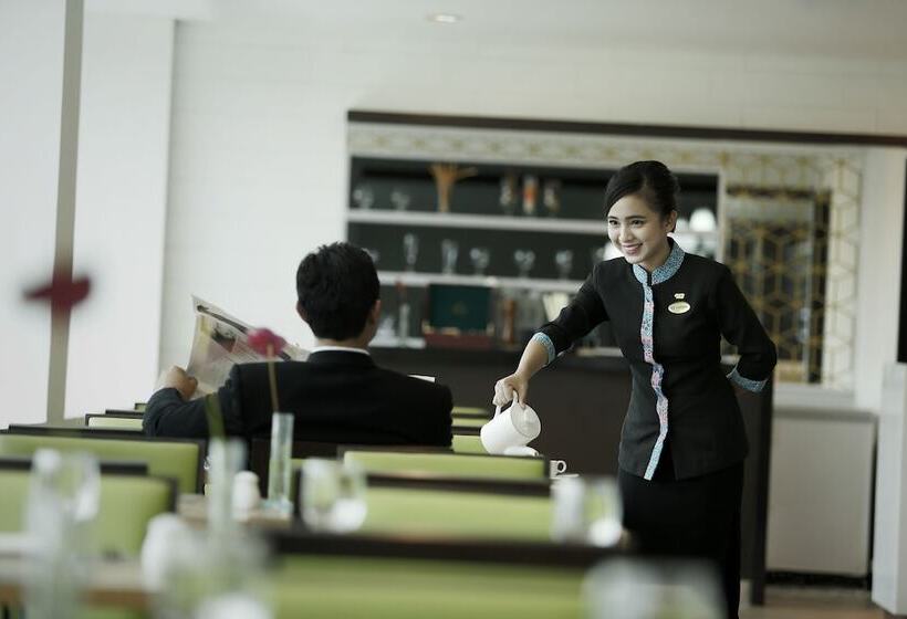 בית מלון כפרי Santika Kelapa Gading