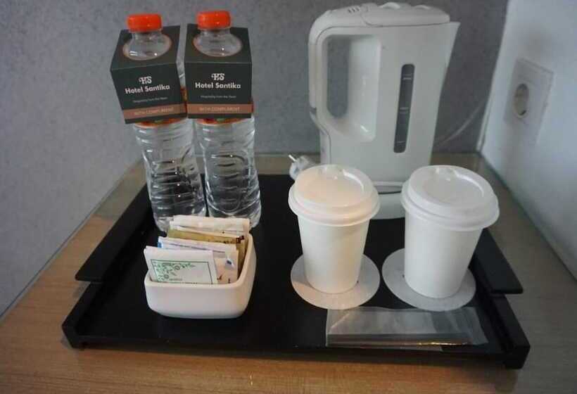 בית מלון כפרי Santika Kelapa Gading