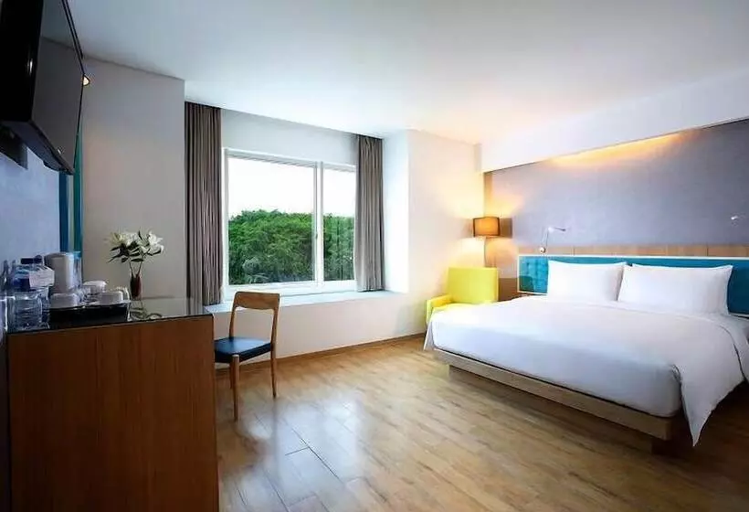 هتل Santika Kelapa Gading