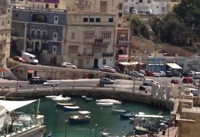 Hotelli Spinola