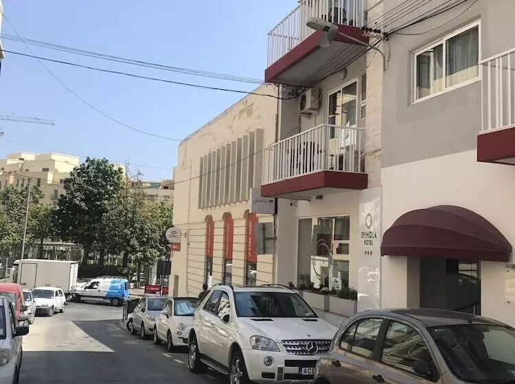 Hotelli Spinola