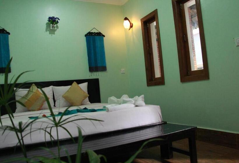 호텔 The Coconut House