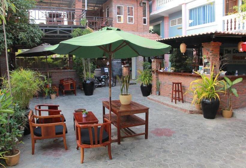 호텔 The Coconut House