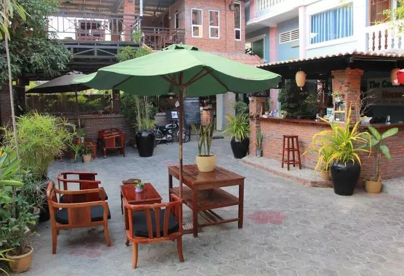 호텔 The Coconut House