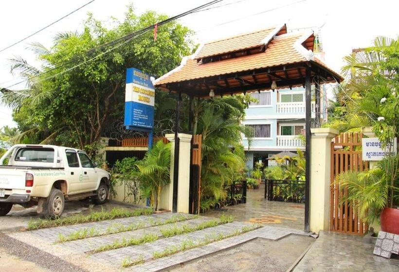 호텔 The Coconut House