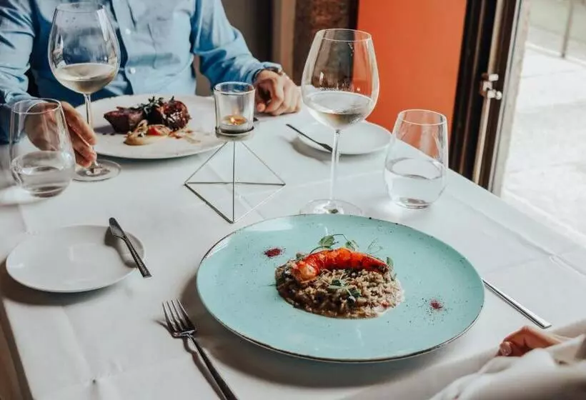 فندق Torre de Gomariz Wine & Spa