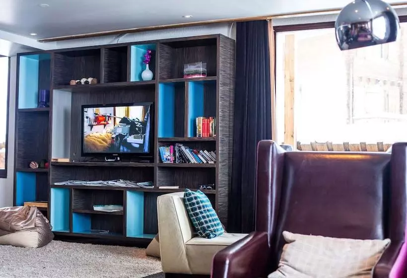 Langley Hotel Le Petit Prince