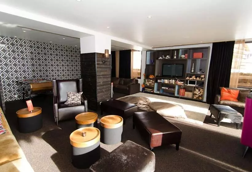 Langley Hotel Le Petit Prince