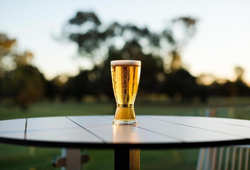 فندق على الطريق Big River Golf & Country Club