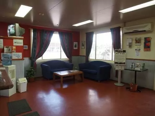 فندق على الطريق Lightning Ridge Outback Resort & Caravan Park