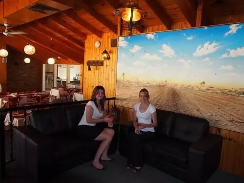 فندق على الطريق Lightning Ridge Outback Resort & Caravan Park